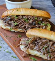 رست بیف با قارچ و پنیر